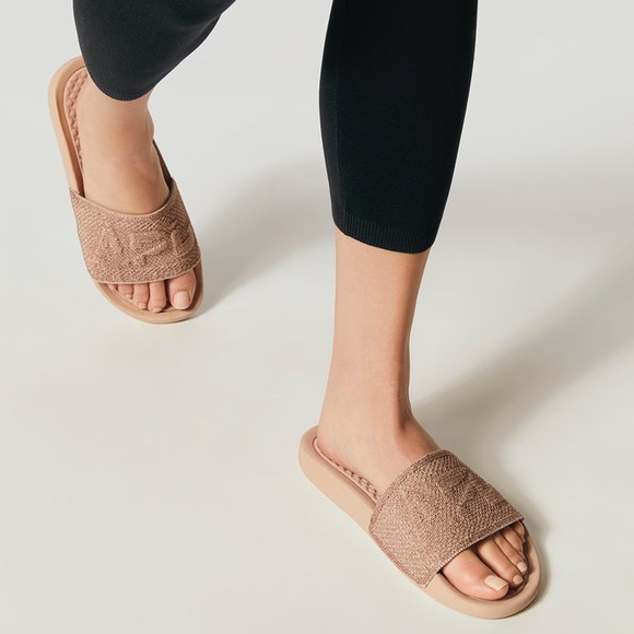 apl slides womens